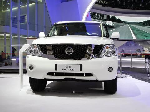 车重2.7吨，车长5.1米轴距超3米，5.6L7AT，84万起买啥大切基！