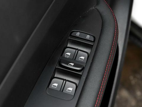 中华V3要想大卖的话，降一万元以上，你看怎么样