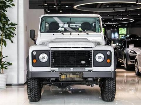 老板花81万元买辆路虎卫士“板车”，司机来提车时坦言一头雾水