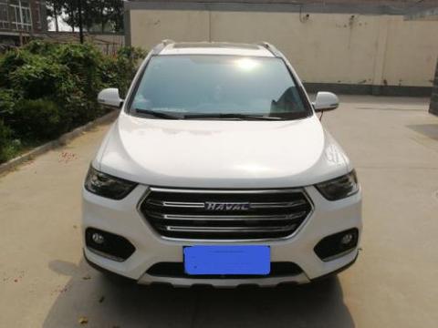 小伙花13万买辆哈弗H6，一个月后朋友再次看到车内饰时无奈笑了