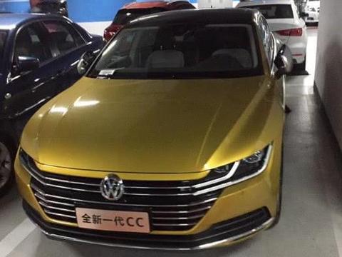 偶遇19款大众CC, 售价疑似曝光, 网友: 这价格砸锅卖铁也要买