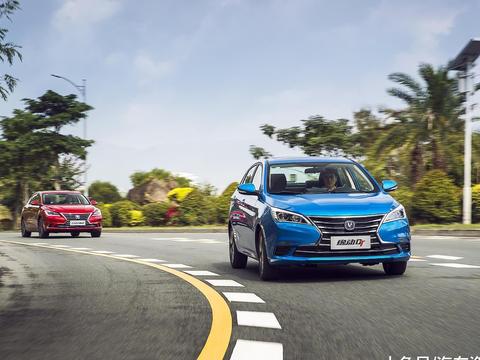 工薪阶级能买什么样的车 经济实惠还好看,只要5万就能开回家