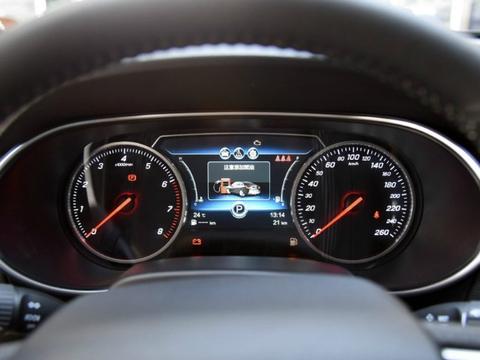 国产车终于睡醒，红旗极力打造中国第一，世界著名的品牌