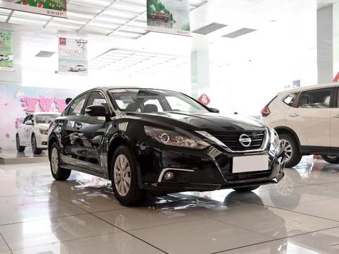 又降价了！这车跟凯美瑞同级，与迈腾同台竞技，已不到15万起步