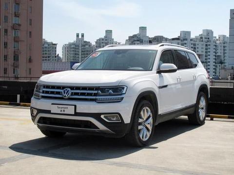 国产又下血本，外观像大众，内饰是奥迪，发动机直接装上宝马