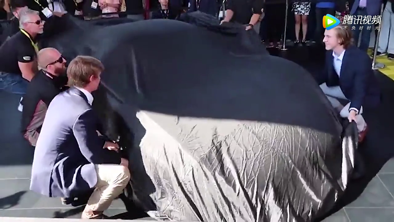 这辆超级跑车打破了世界纪录，帅翻了