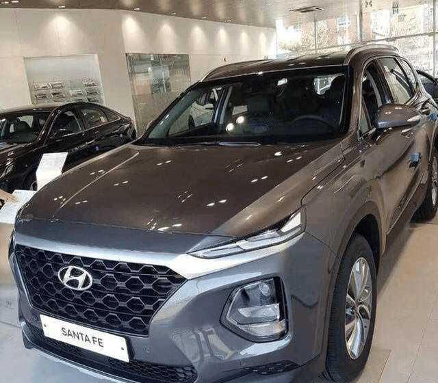 首台新款现代胜达到店实拍，比昂科威更大，16万起配8AT