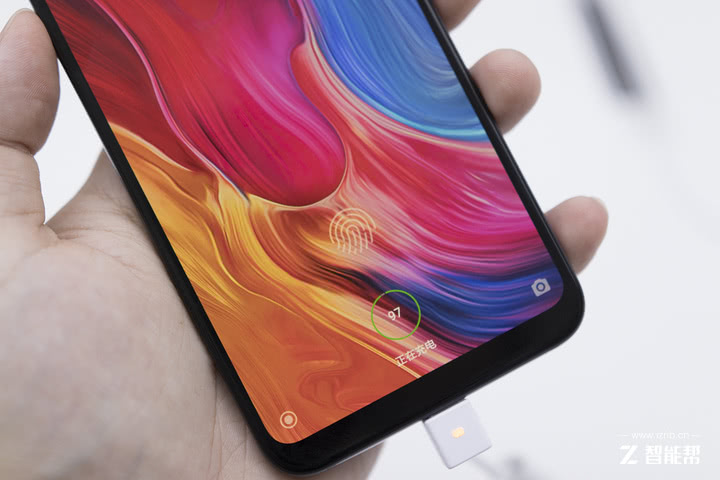 最值得买的年度旗舰?小米8发布会现场图赏