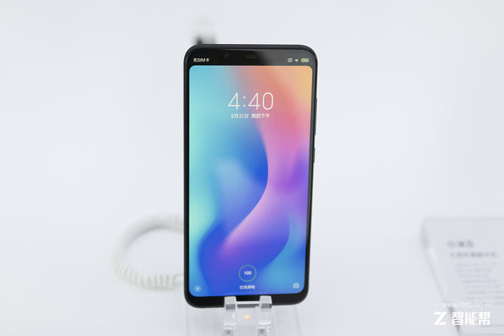 最值得买的年度旗舰?小米8发布会现场图赏