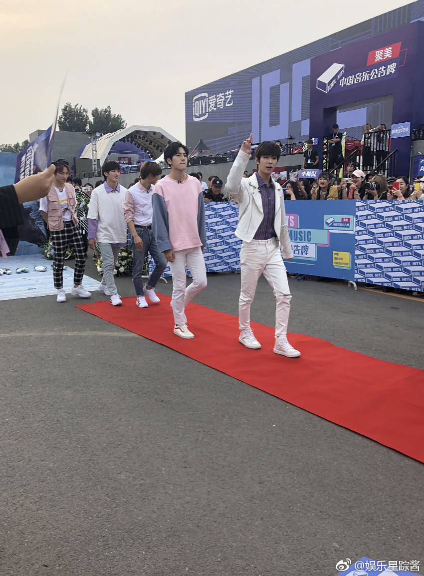 麦锐男团真的要笑skr人,今天录制