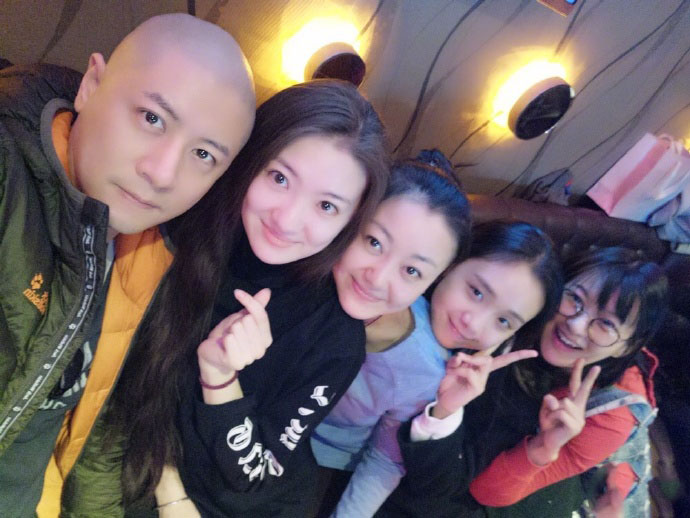 38岁任重生活近照，当红时因私事被黑多年，现在憔悴消瘦