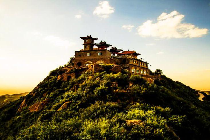 的城市,比吕梁 临汾大得多,等于3个太原,发展却