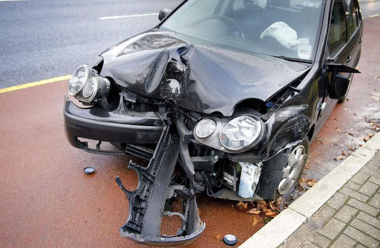 为啥开过越野的人都改开轿车了?知道原因后,车