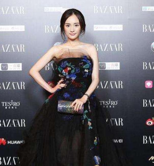 杨幂:气质出众,活出自我的"小仙女"