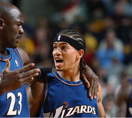 跟乔丹科比做过队友,把艾弗森防得没脾气,如今