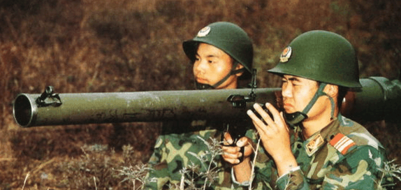 中国陆军不愧是全球最强! 越南陆军某炮班