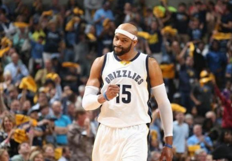 NBA现役球员常规赛总出场次数排名:詹皇、帕