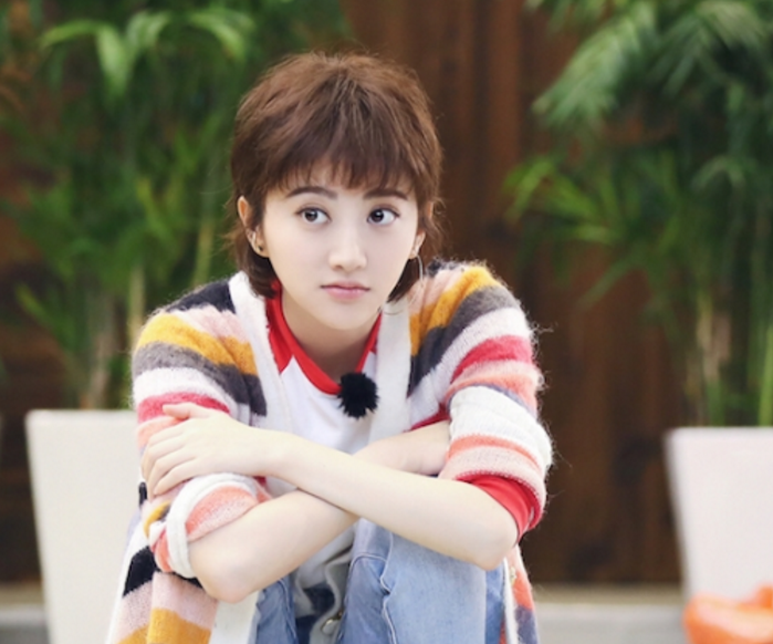 景甜的哪种短发造型好看