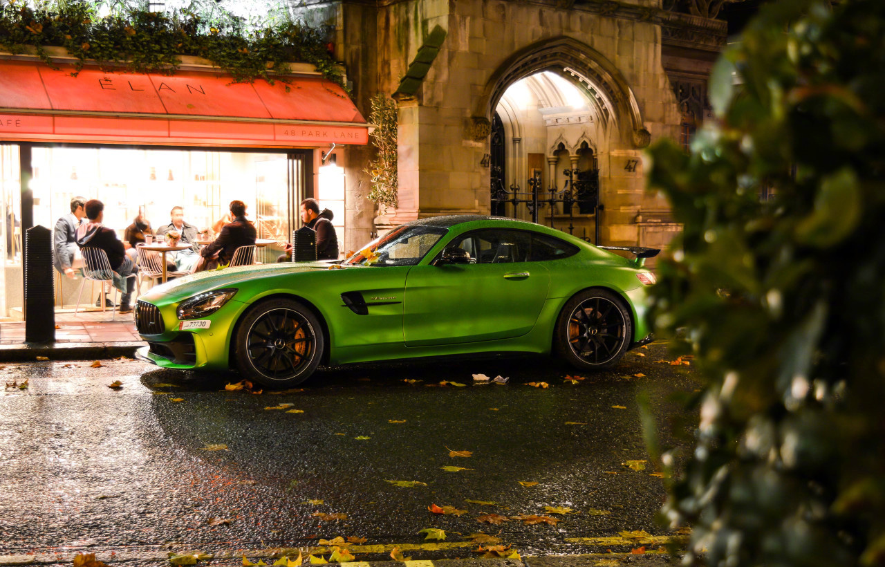 梅赛德斯Mercedes-AMG GTR