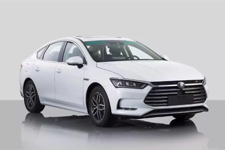 采用汉字车标 颜值不输奥迪A5，补贴后16万，这货今年必将大卖！