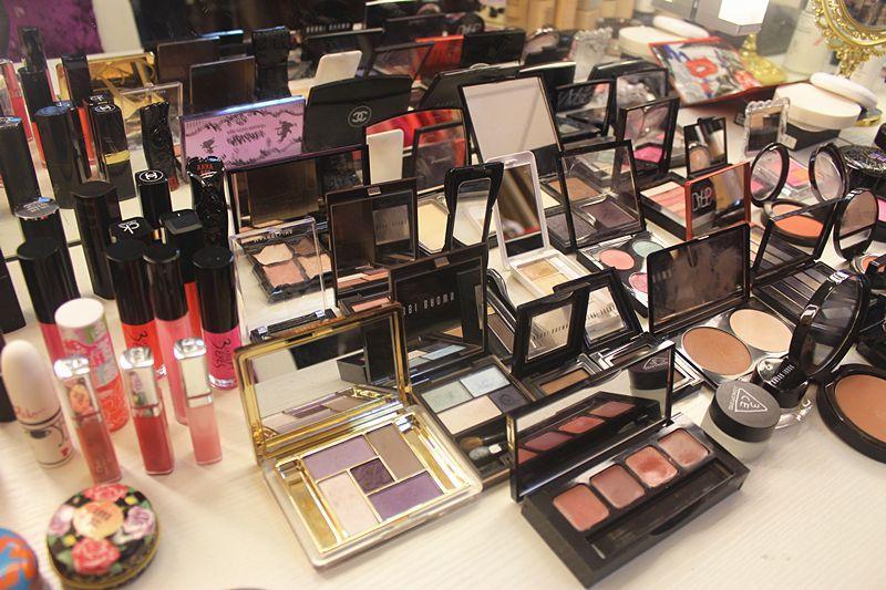 女生的化妆台有多贵? 看后我感觉买了个假的化