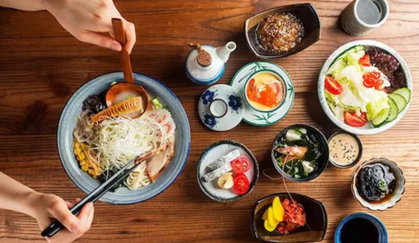 日本人一天只吃两顿饭?怪不得这么瘦!我以为他