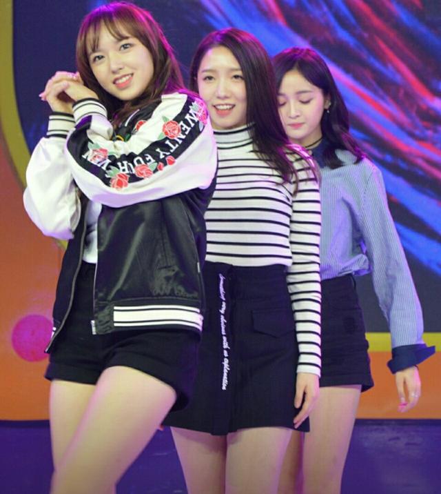 孟美岐作为宇宙少女里13位之一,凭实力摆脱程潇吴宣仪