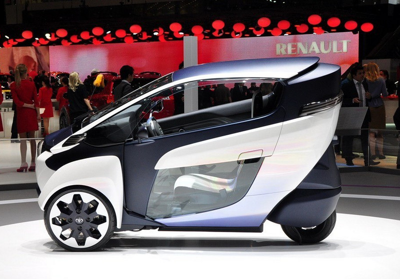 丰田也造出倒三轮!能坐两人,售价1万,家用插座就能充电!