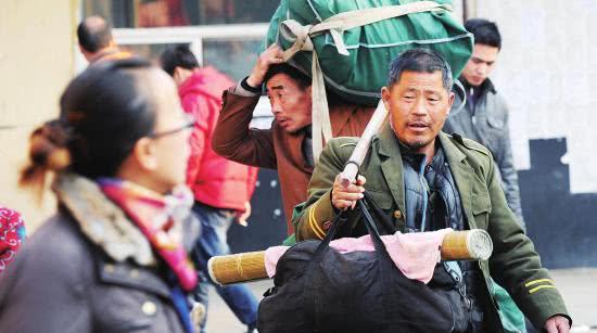 工厂老板哭诉:现在90后难招,40岁的工人不敢招