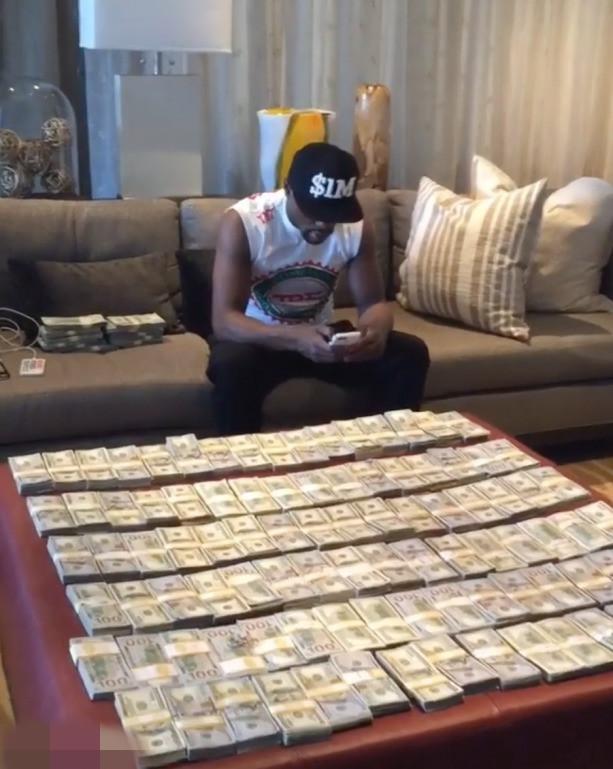 炫富炫出事!梅威瑟晒10万美元的老鼠皮大衣遭