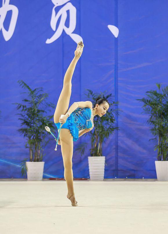 谁说孙妍在是艺术体操第一美女?