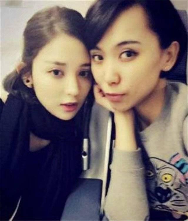 古力娜扎姐姐晒婚纱照,身穿黑色婚纱冷艳性感,与未婚夫甜蜜拥吻