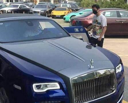 王思聪的4辆豪车，第一辆最常用，第四辆买时让王健林犹豫不决