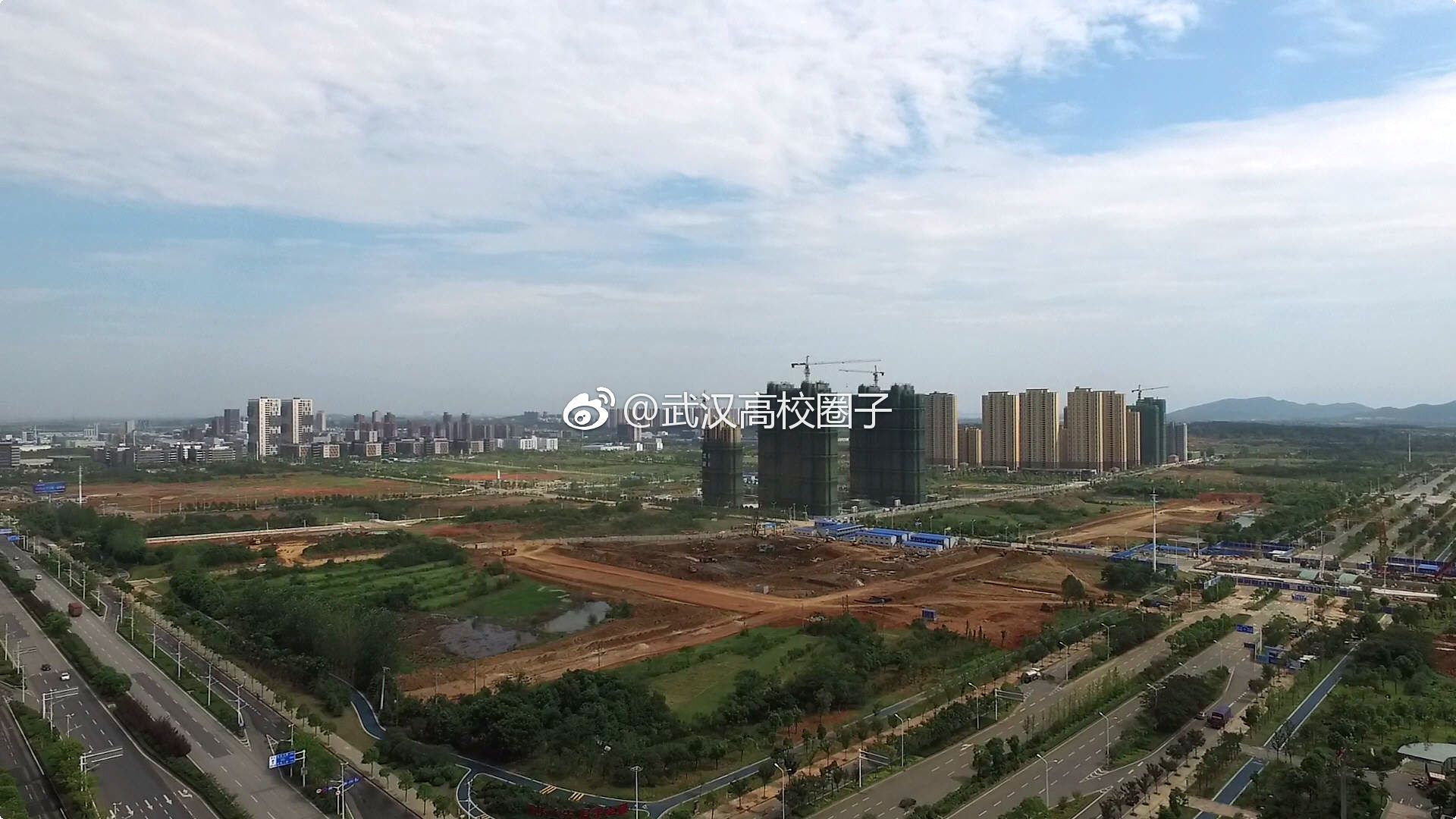 武汉光谷中心城周边建设现状,像极了十年前的关山大道