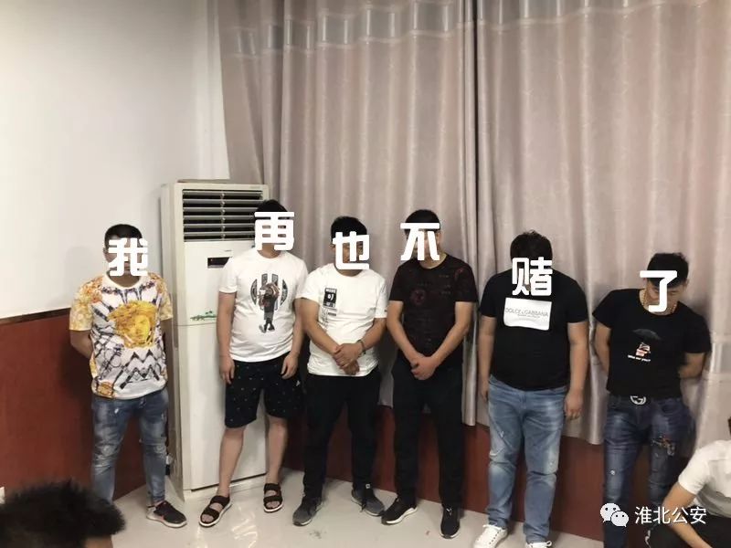 食品厂深夜灯火通明,大量人员聚集于此,不是在