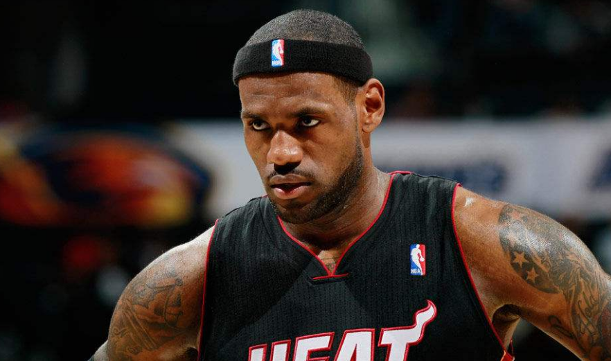 中国男篮运动员每月能拿多少工资呢?都不好意