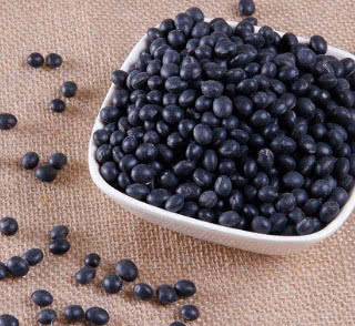 纯天然的自制黑豆染发剂!