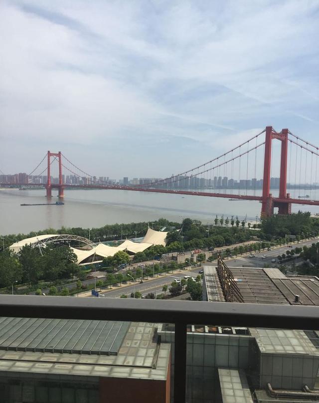 对话DOTA2职业战队星探彪哥:选手的努力专注