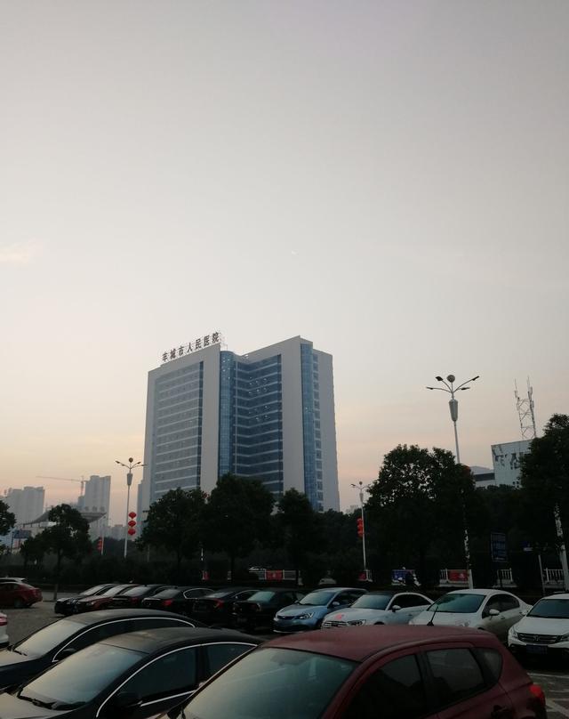 今天收到深圳交警短信,原来高速公路上,超速超