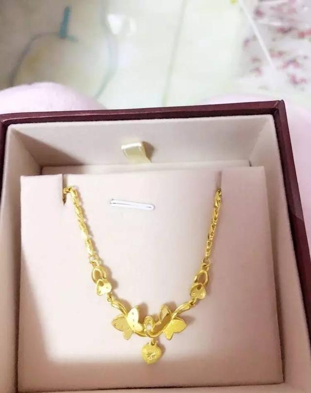 你的三金、钻戒买亏了吗? 看了她们的晒单再说