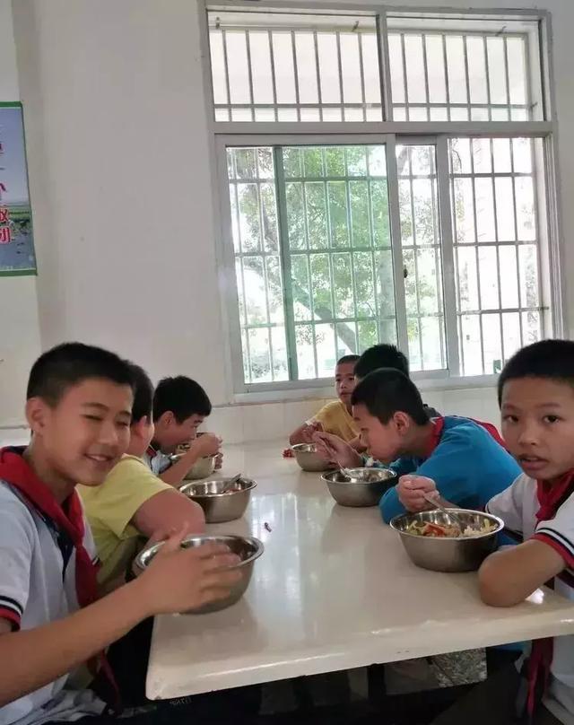 一份来自上杭老师的毕业寄语 感动了无数学生