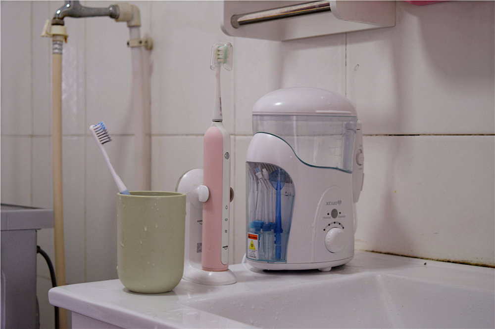 无需牙刷和牙膏,带你开启全新的牙齿清洁体验