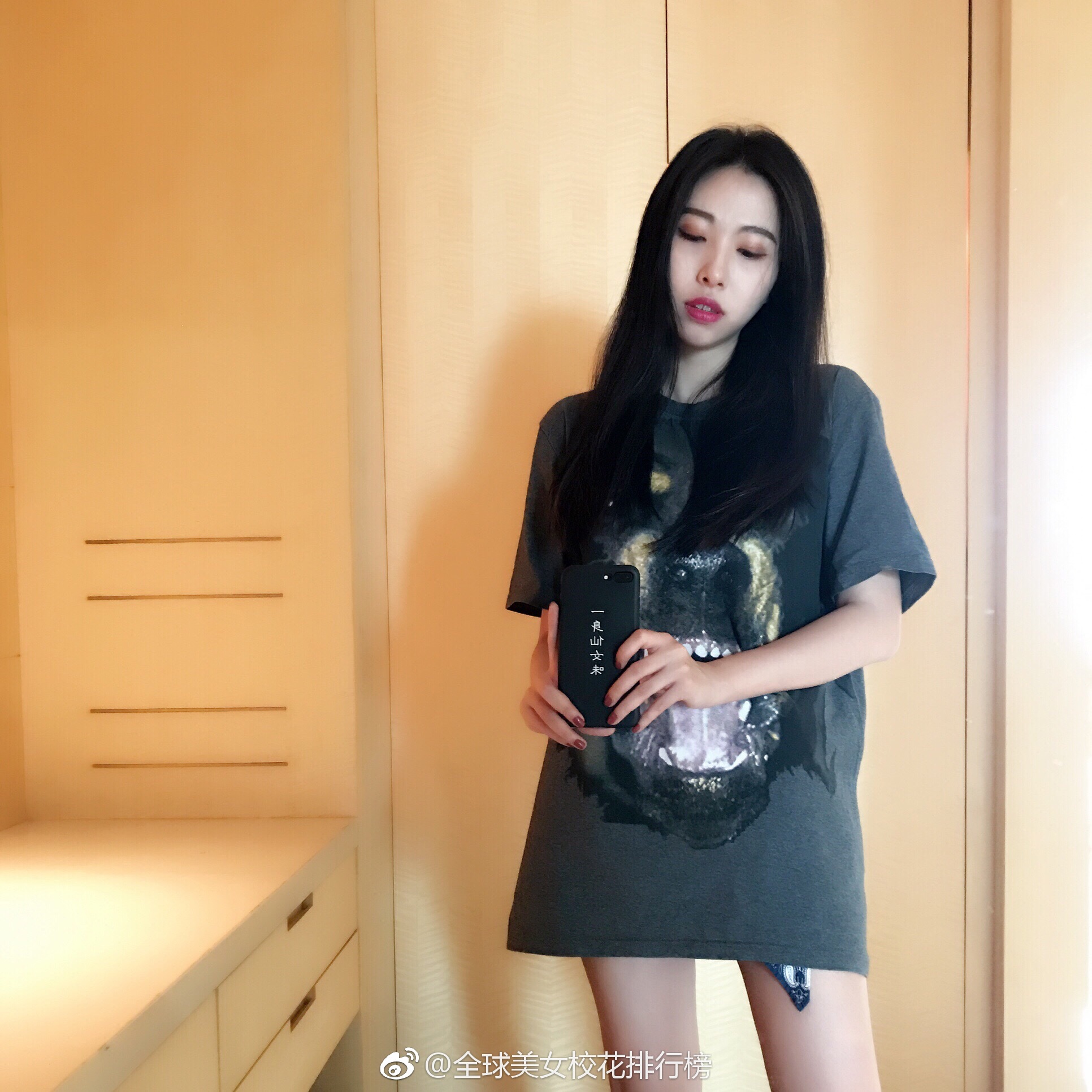 美女校花 北京城市学院表演系 喜欢旅游 唱歌 游