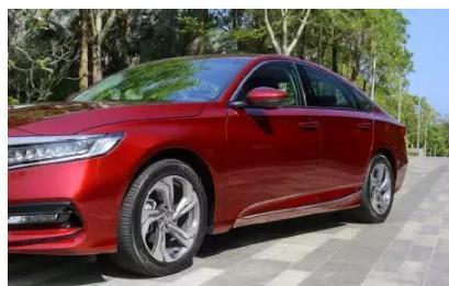 新款雅阁来袭，全景天窗+LED大灯，稳坐合资老大！