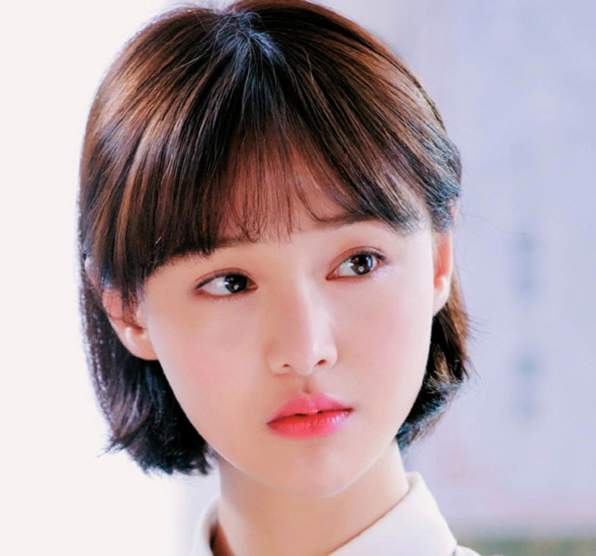 郑爽用工作室微博晒邋遢自拍,自曝感情状况差