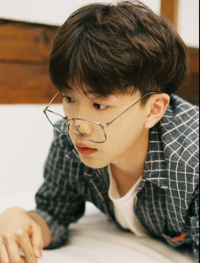 费启鸣节目上自曝择偶标准 网友:杨超越正合适