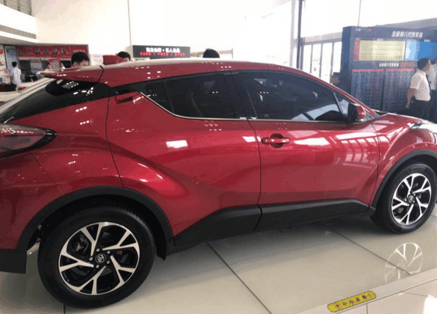 丰田CHR骚红色实车到店，广州车主已订车，只卖14万起步