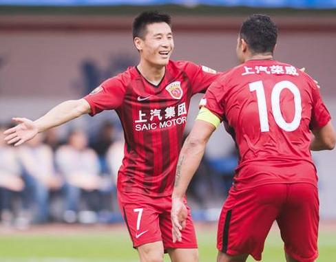 武磊大四喜登顶中超射手榜,之后里皮评价武磊
