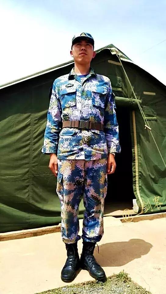 17式作战靴千呼万唤始出来,解放军将换发新型