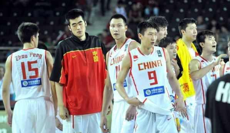 CBA球员里最大身高差夫妻,张兆旭称爱情